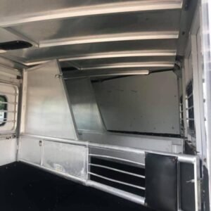 1998 Sundowner 3 Horse Slant