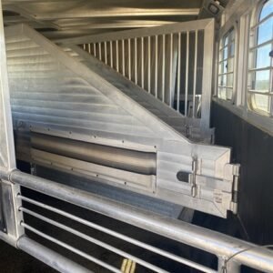 2000 Sooner 4 Horse Bumper Pull SUPER CLEAN