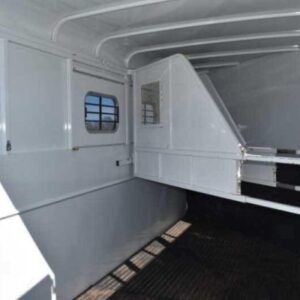 2002 Logan Coach 3HBP 3 Horse Trailer