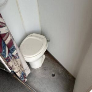 2004 Hart Trailers 3H GN Weekender Horse Trailer