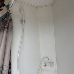 2004 Hart Trailers 3H GN Weekender Horse Trailer