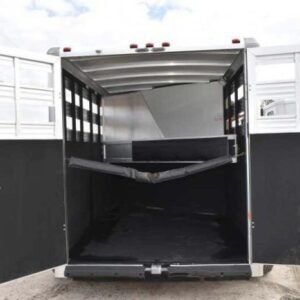 2005 Sundowner Sunlite 2 Horse Trailer