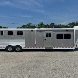 2006 Featherlite 8412LQ 4 Horse Trailer with 12' Short Wall