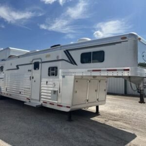 2007 4 Star 4 Horse 14' Outlaw LQ Slide Out