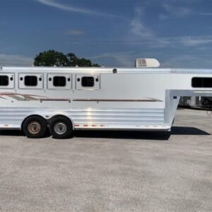 2007 4 Star 4 Horse Slant Gooseneck