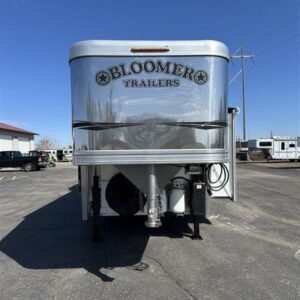 2007 Bloomer 3 Horse Living Quaters