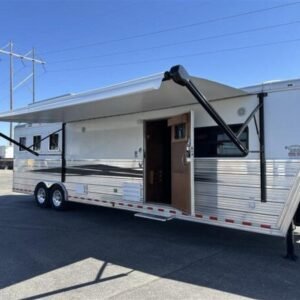 2007 Bloomer 3 Horse Living Quaters