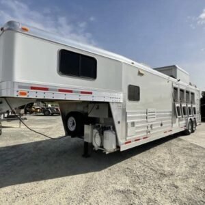 2008 4-Star Trailer 4 horse 12ft Outlaw LQ