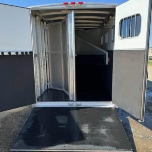 2008 Exiss Sport ES 30B 3 horse slant horse trailer