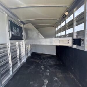 2013 model Cimarron 3 Horse Bumper Pull