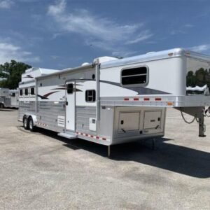 2014 4 Star 3 Horse Slant Living Quaters Outlaw Conversions