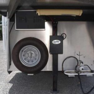 2014 Shadow 7208GLQ 2 Horse Trailer with 8' Short Wall