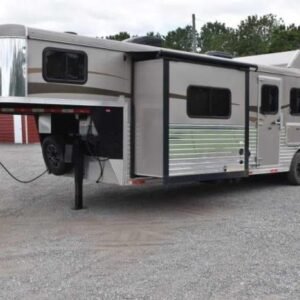 2015 Bison Ranger 3LQ Horse Trailer with 10' Short Wall