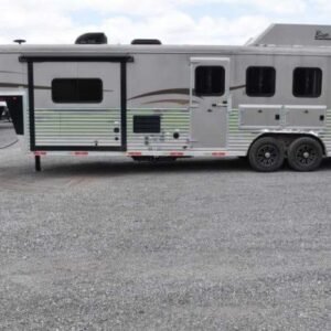 2015 Bison Ranger 3LQ Horse Trailer with 10' Short Wall