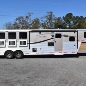 2015 Lakota 8411GLQ 4 Horse Trailer with 11' Short Wall