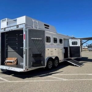 2015 Lakota Bighorn Edition 8414 4 Horse Trailer With Living Quarters “1 Slide”