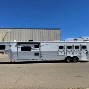 2015 Lakota Bighorn Edition 8414 4 Horse Trailer With Living Quarters “1 Slide”