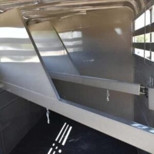 2017 CM 3HSLBP 3 Horse Trailer