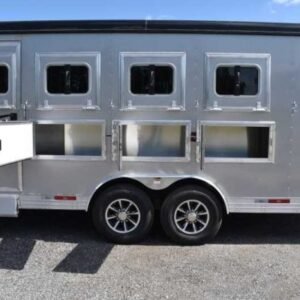 2022 Bison Desperado 8413BG 4 Horse Trailer with 13' Short Wall