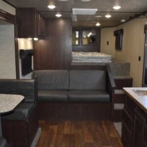 2022 Bison Desperado 8413BG 4 Horse Trailer with 13' Short Wall
