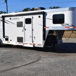 2022 Lakota Charger LQ 2 Horse Trailer with 9' Short Wall