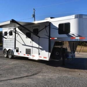 2022 Lakota Charger LQ 2 Horse Trailer with 9' Short Wall
