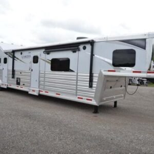 2024 LAKOTA BIG HORN 8417 DOUBLE SLIDE 4 HORSE TRAILER