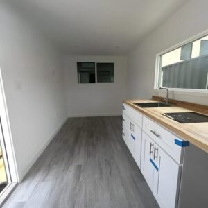 20ft x 8ft Portable Container House On Wheels - M-W Containers