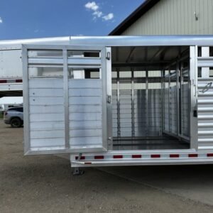 New 2024 Elite Trailers 32FT TRIPLE AXLE STOCK TRAILER W/ 3 COMPARTMENTS