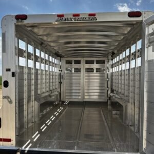New 2024 Elite Trailers 32FT TRIPLE AXLE STOCK TRAILER W/ 3 COMPARTMENTS