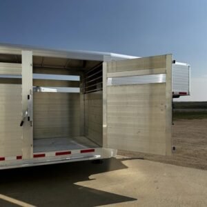 New 2024 Hillsboro 24' Livestock Trailer - Three Compartments