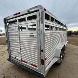 Used 2007 Featherlite 20' Livestock Trailer - Two Compartments