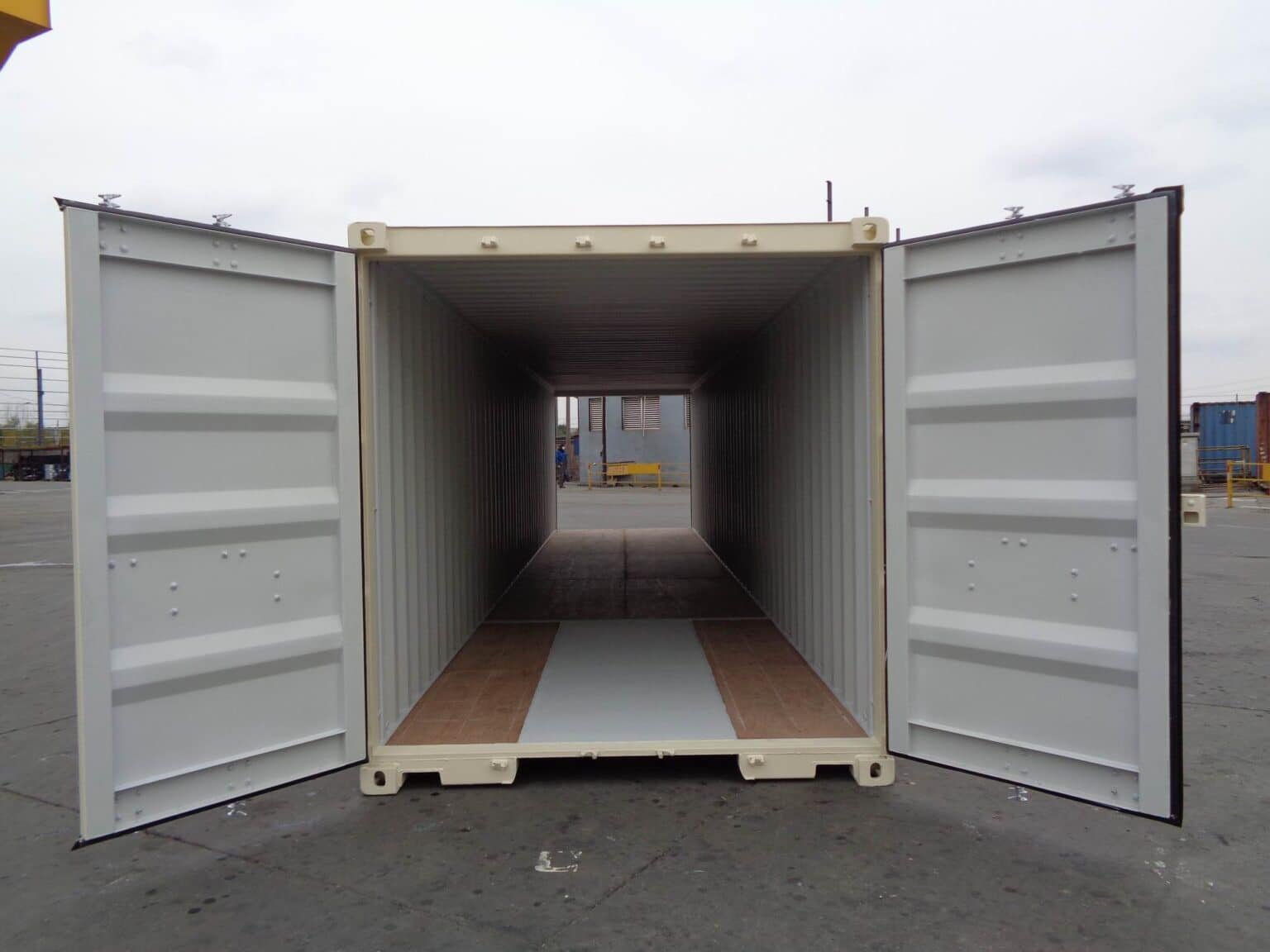 New 40ft HC Double Door Container New 40ft HC Double Door Container, double door 40ft tunnel container for sale at AnchorBox (view 3)