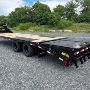 Big Tex 8.5 x 30 Gooseneck Deckover Equipment Trailer Mega Ramps, 8.5x30 equipment trailer for sale at AnchorBox (view 4)